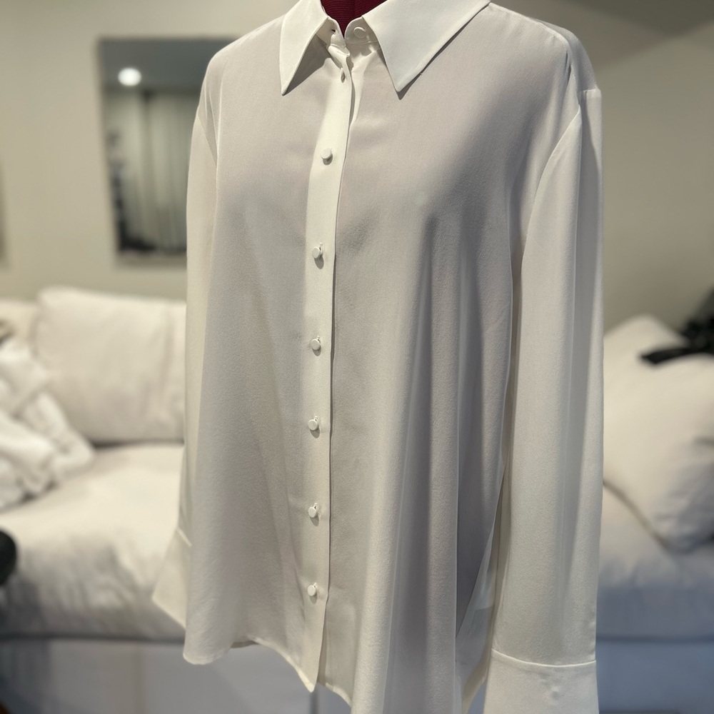 Elegant White silk Women's Blouse